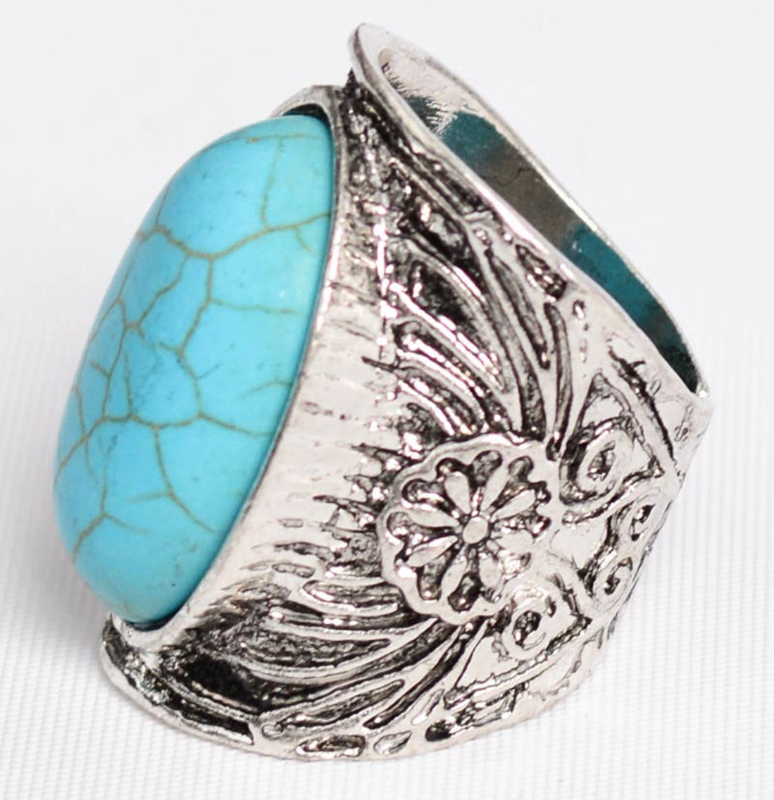 Floral Engraved Ring Round Turquoise Stone